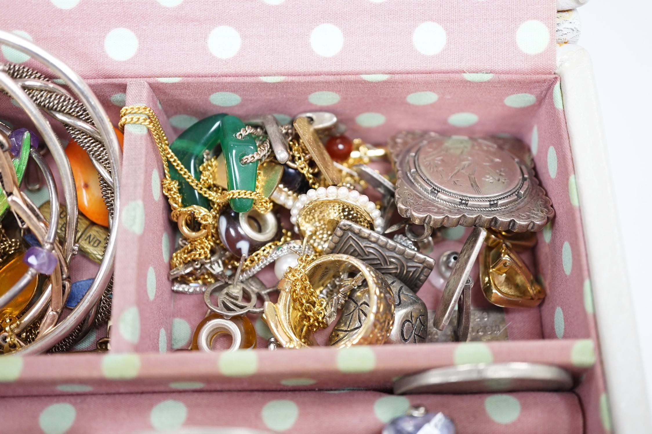 A group of assorted costume jewellery, pocket watches and assorted coins including commemorative.